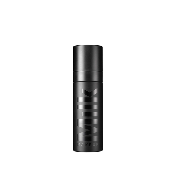 Milk Makeup Pore Eclipse Mattifying + Blurring Setting Spray 2.9oz - Picture 3 of 16